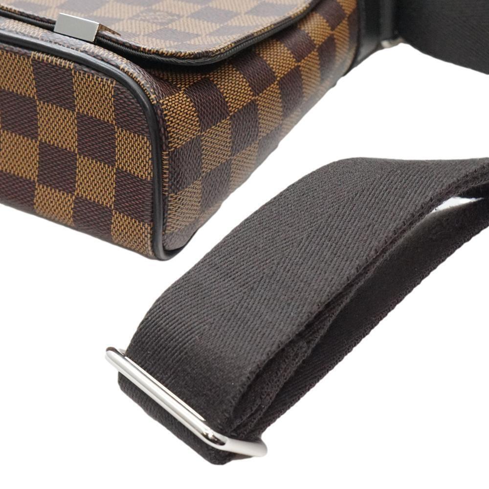 Louis Vuitton District NM Messenger Bag Damier Ebene Brown